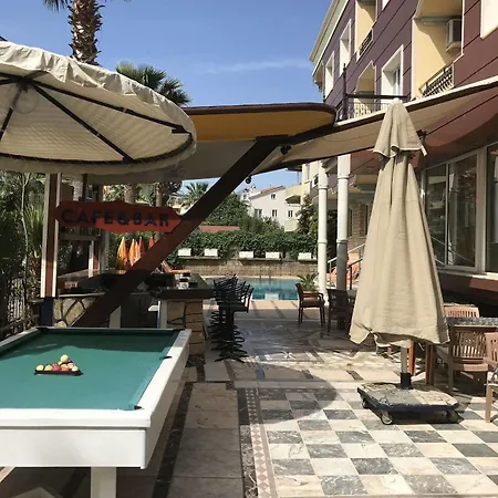 Blue Yacht Marina 아파트호텔