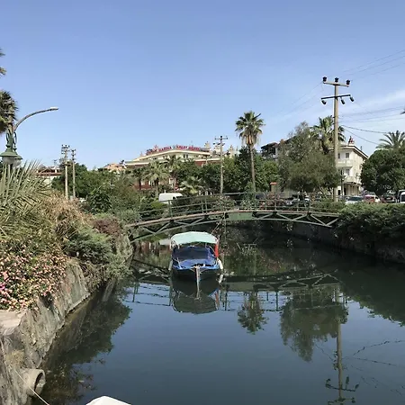 Blue Yacht Marina Aparthotel 4*